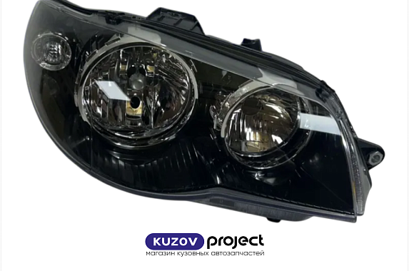 Фара правая с электрическим корректором (черная) Fiat Albea 2005-2012 (TYC / Тайвань)